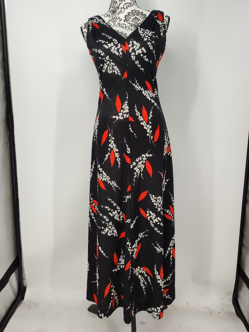 Vintage 60's Black Sleeveless A Line Dress with Red and White Floral Women's 10